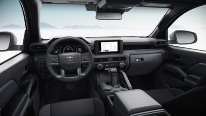 New 2024 Toyota Tacoma SR