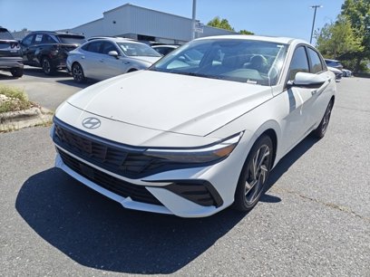 New 2025 Hyundai Elantra Limited
