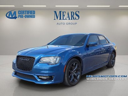 Used 2022 Chrysler 300 Touring L w/ Comfort Group