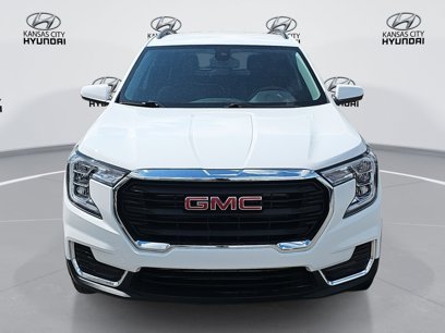 Used 2023 GMC Terrain SLE w/ Driver Convenience Package