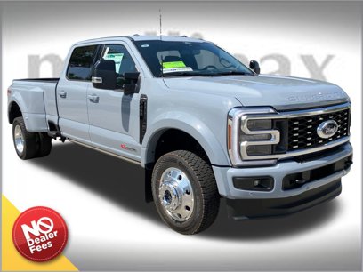 New 2025 Ford F450 Platinum w/ FX4 Off-Road Package