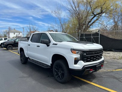 New 2024 Chevrolet Silverado 1500 Custom Trail Boss w/ LPO, Dark Essentials Package