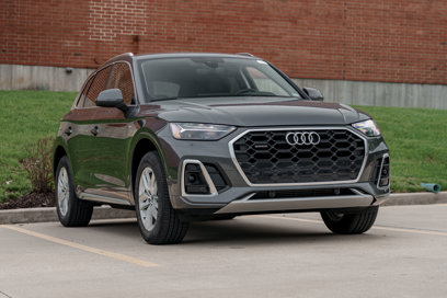 Used 2024 Audi Q5 2.0T Premium w/ Convenience Package