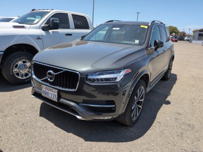 Used 2018 Volvo XC90 T5 Momentum w/ Convenience Package