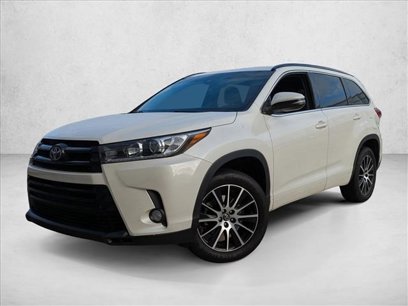 Used 2018 Toyota Highlander SE