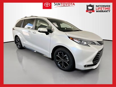New 2025 Toyota Sienna Platinum
