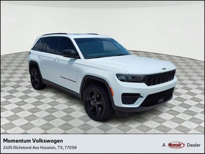 Used 2023 Jeep Grand Cherokee Altitude