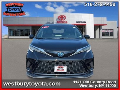 Certified 2021 Toyota Sienna XSE