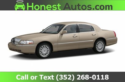 Used 2005 Lincoln Town Car Signature