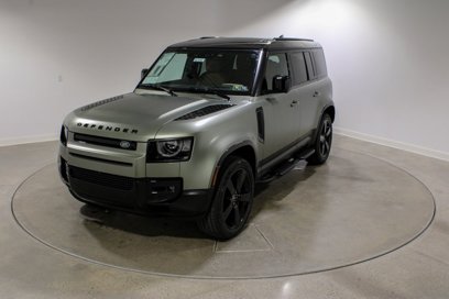 New 2025 Land Rover Defender 110 X-Dynamic SE