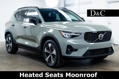 Used 2024 Volvo XC40 B5 Plus