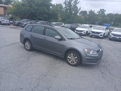 Used 2015 Volkswagen Golf SE