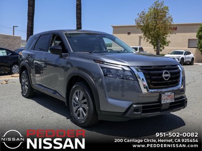 New 2025 Nissan Pathfinder S