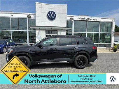 New 2024 Volkswagen Atlas Peak Edition SEL