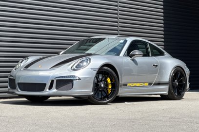 Certified 2016 Porsche 911 R