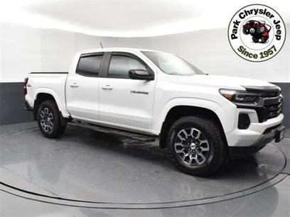 Used 2023 Chevrolet Colorado Z71 w/ Z71 Convenience Package 2