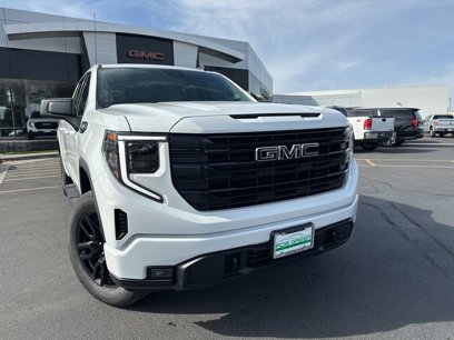 New 2025 GMC Sierra 1500 Elevation w/ LPO, Elevation Black Package