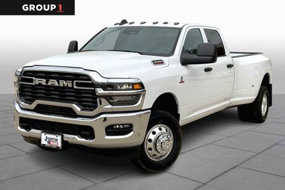New 2025 RAM 3500 Tradesman w/ Chrome Appearance Group