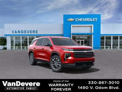 New 2025 Chevrolet Traverse LT w/ Sun and Wheel Package