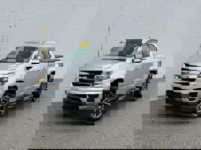 Used 2020 Chevrolet Colorado W/T w/ Custom Special Edition