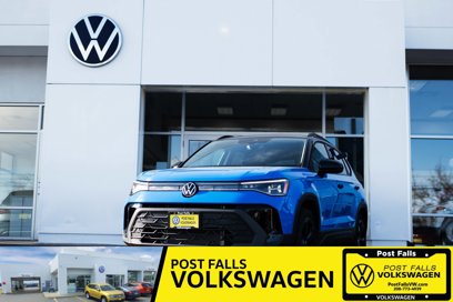 New 2025 Volkswagen Taos SE