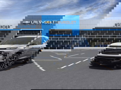 New 2025 Chevrolet Traverse High Country w/ LPO, Illumination Package