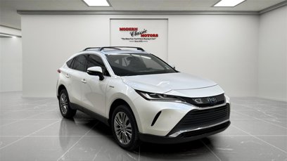 Used 2021 Toyota Venza LE
