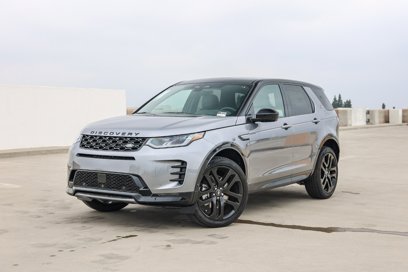 New 2025 Land Rover Discovery Sport Dynamic SE