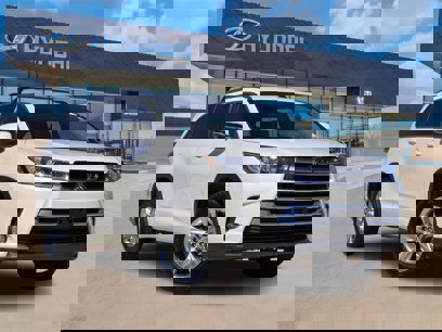 Used 2017 Toyota Highlander Limited