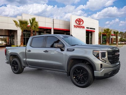 Used 2023 GMC Sierra 1500 Pro w/ Graphite Edition