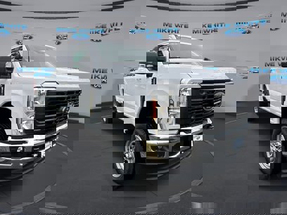 New 2025 Ford F250 XL