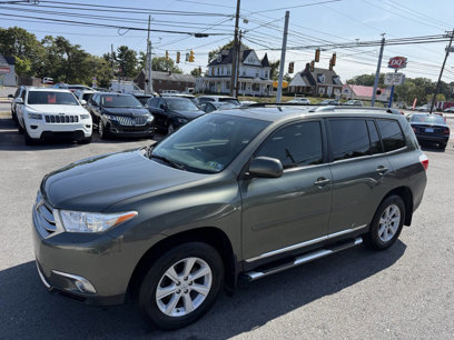 Used 2012 Toyota Highlander SE