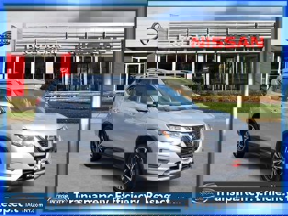 Used 2019 Nissan Rogue SV w/ Premium Package