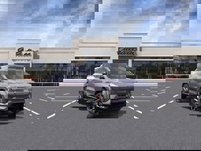 New 2025 Cadillac Optiq Luxury 2