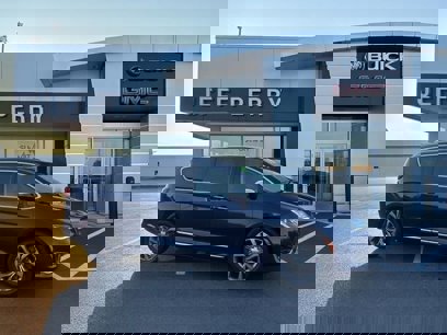 Used 2019 Chrysler Pacifica Limited w/ Tire & Wheel Group
