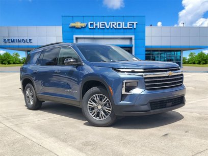 New 2025 Chevrolet Traverse LT w/ Driver Confidence Package