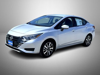 New 2025 Nissan Versa SV w/ Trunk Package