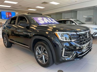 New 2024 Volkswagen Atlas Cross Sport SEL R-Line