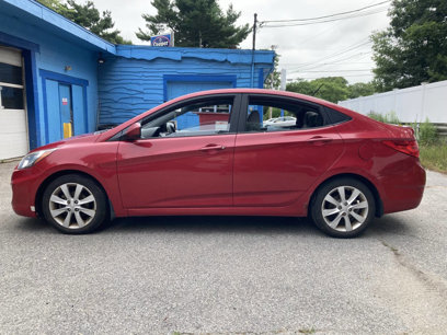 Used 2012 Hyundai Accent GLS w/ Premium Pkg 3