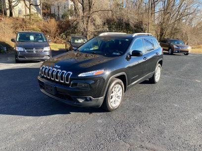Used 2018 Jeep Cherokee Latitude w/ Safety Group