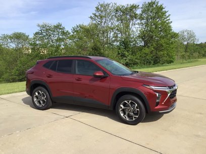 New 2025 Chevrolet Trax LT w/ Driver Confidence Package