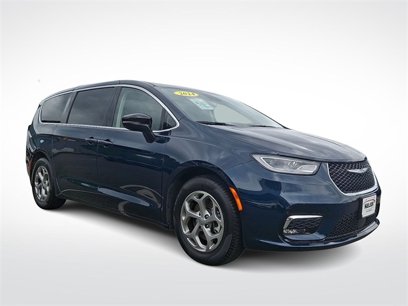 Used 2024 Chrysler Pacifica Limited