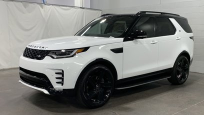 New 2025 Land Rover Discovery Dynamic SE