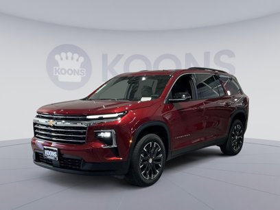 New 2025 Chevrolet Traverse LT w/ Sun and Wheel Package