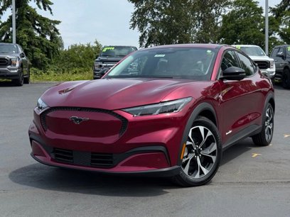 New 2025 Ford Mustang Mach-E Select w/ Comfort Package Lite
