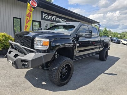 Used 2015 GMC Sierra 2500 SLT w/ Duramax Plus Package