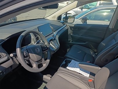 Used 2025 Honda Odyssey Touring