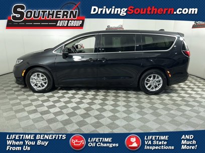 Used 2024 Chrysler Pacifica Touring-L