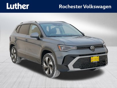 New 2025 Volkswagen Taos SE