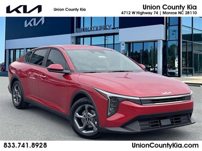 New 2025 Kia K4 LXS